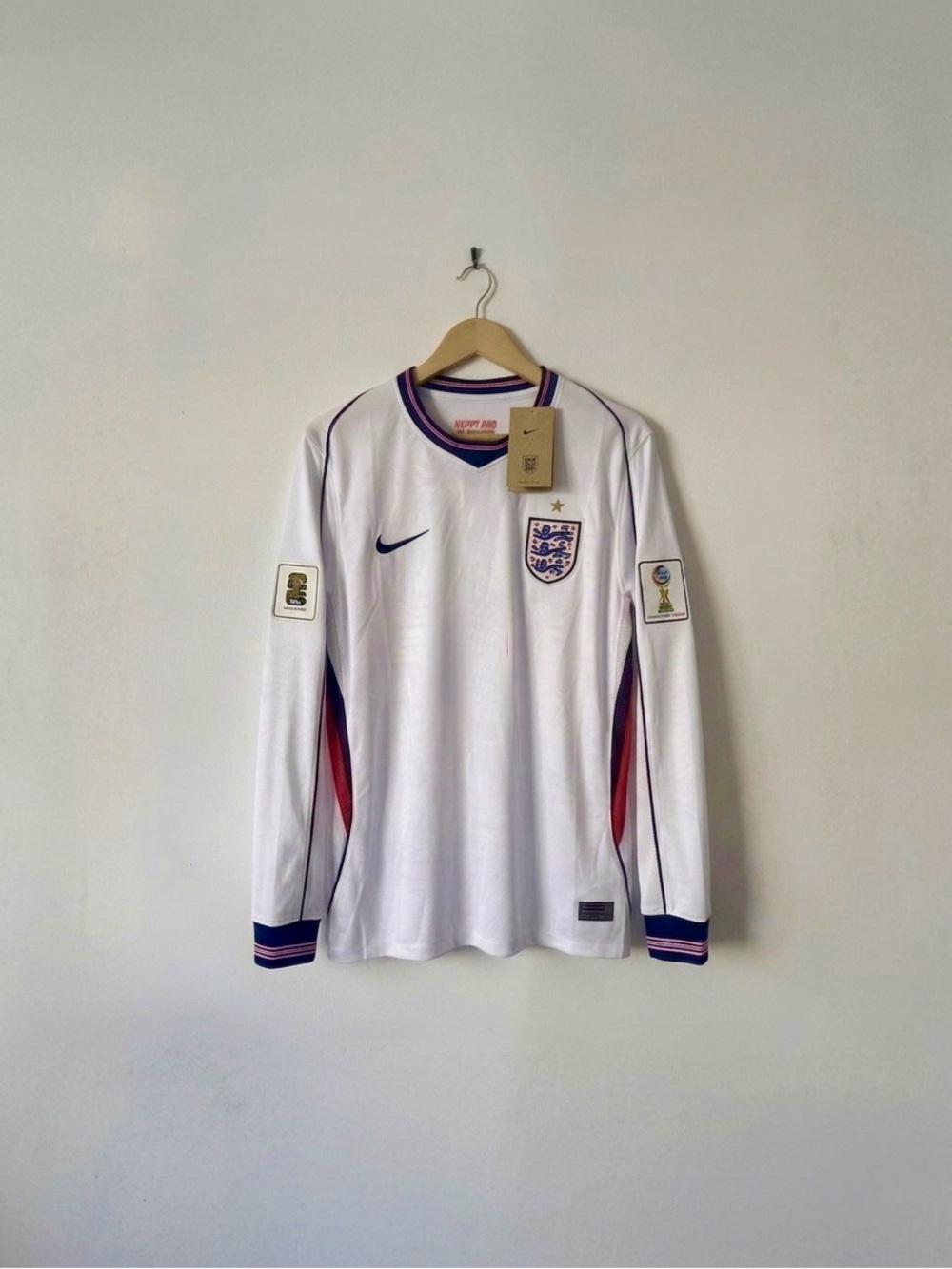 England 2026  Home Jersey Soccer Fan Version Long Sleeve Size Medium